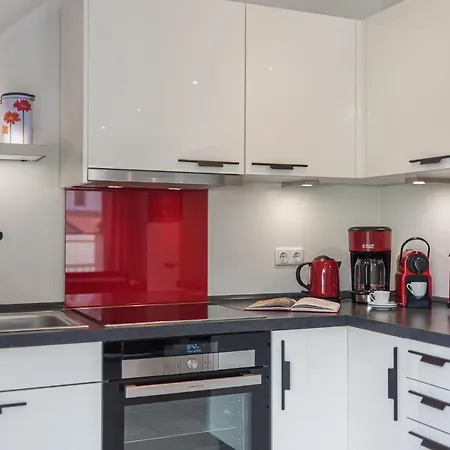 Lifestyle _ Honeymoon_suite